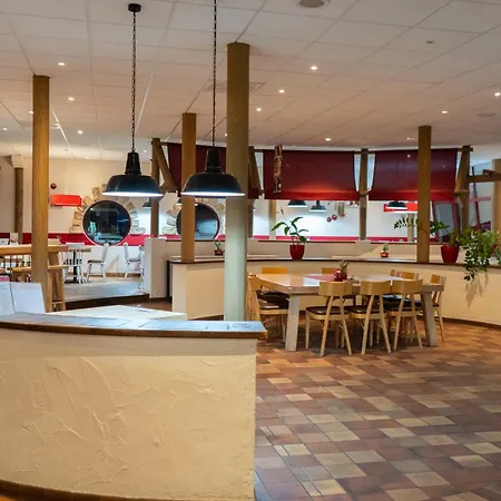 Autohof Отель 3*