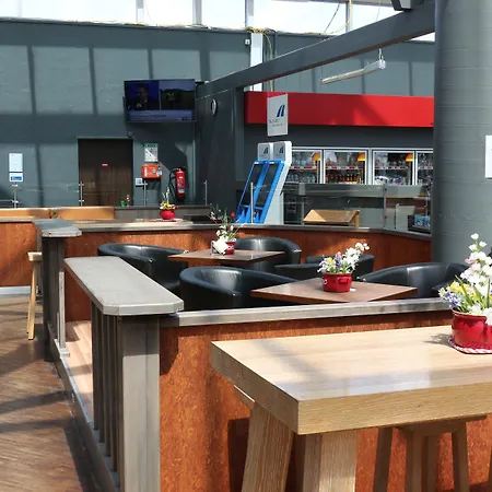 Autohof Отель 3*