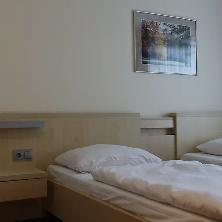 Autohof Отель Зальцберген