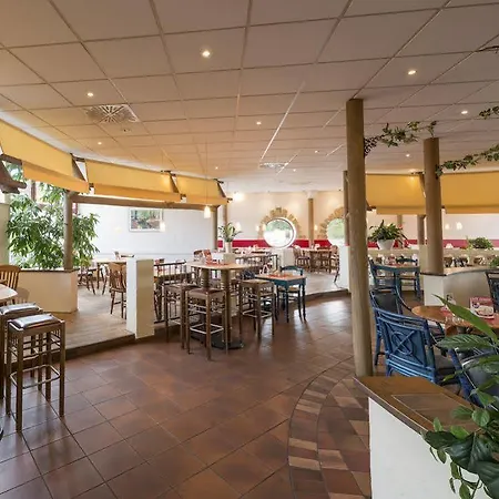 Autohof Отель 3*